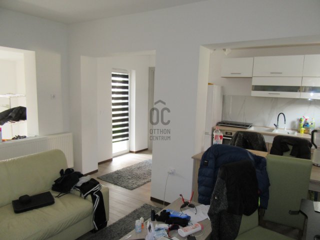 Eladó családi ház, Debrecenben 48 M Ft, 3 szobás