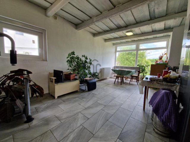Eladó családi ház, Szenyéren 30.3 M Ft, 2 szobás