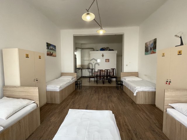 Eladó téglalakás, Győrött 89 M Ft, 3 szobás