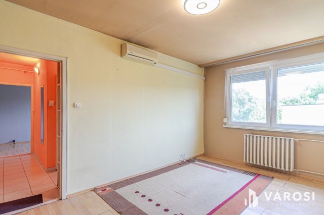 Kiadó panellakás, albérlet, Szegeden 129 E Ft / hó, 2 szobás