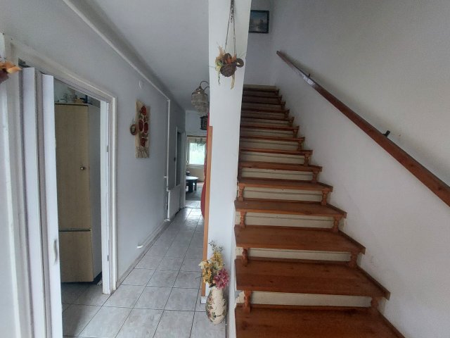 Eladó sorház, Esztergomban, Szentkirályi utcában 52.9 M Ft