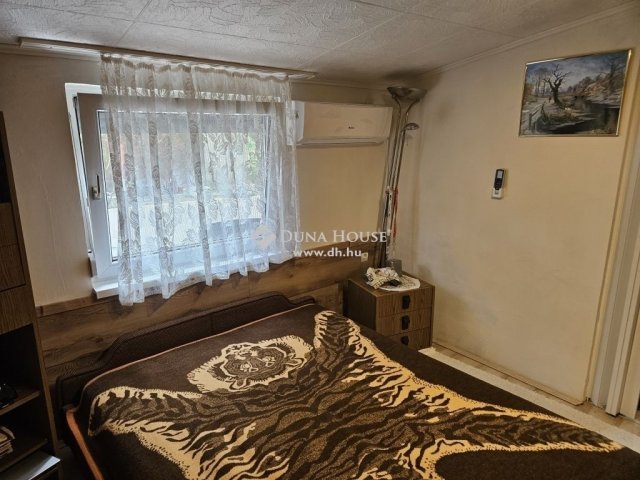 Eladó családi ház, Kökényen 39.5 M Ft, 2 szobás