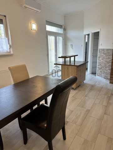 Kiadó családi ház, albérlet, Szolnokon 300 E Ft / hó, 5 szobás