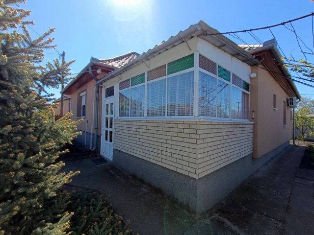 Eladó családi ház, Nagyhalászban 29.9 M Ft, 3 szobás