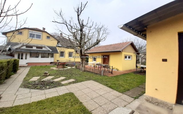 Eladó családi ház, Budapesten, XVIII. kerületben, Baross utcában