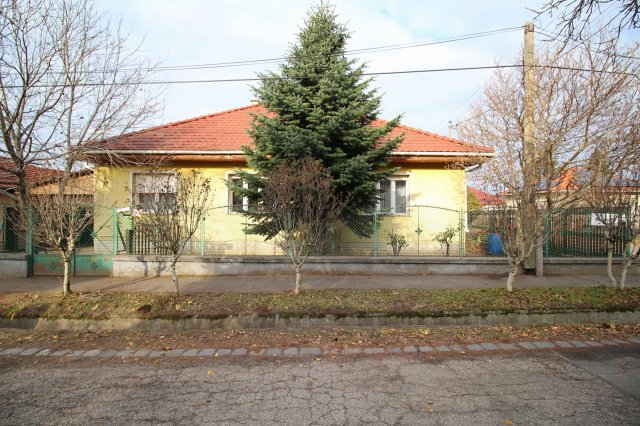 Eladó családi ház, Budapesten, XVII. kerületben 94.9 M Ft