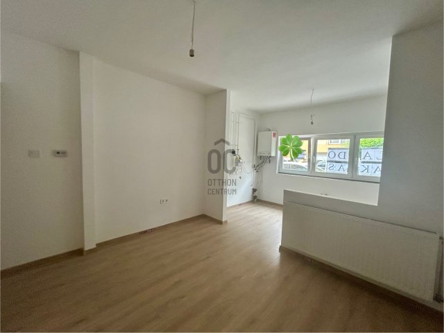 Eladó téglalakás, Nyíregyházán 33.5 M Ft, 2 szobás