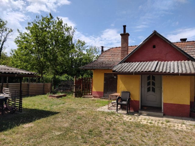 Eladó családi ház, Ballószögön 19.9 M Ft, 2 szobás
