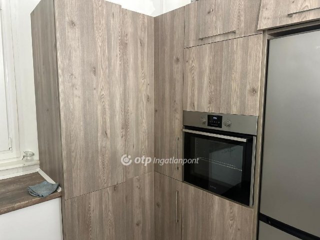 Eladó téglalakás, Budapesten, V. kerületben 125 M Ft, 3 szobás
