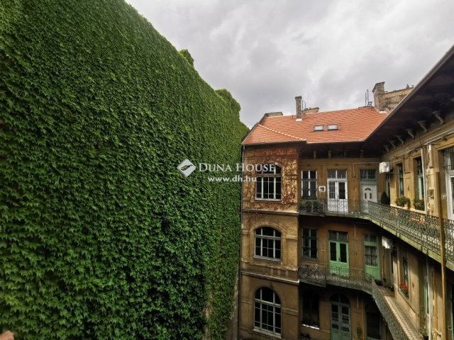 Eladó téglalakás, Budapesten, VIII. kerületben 32.9 M Ft