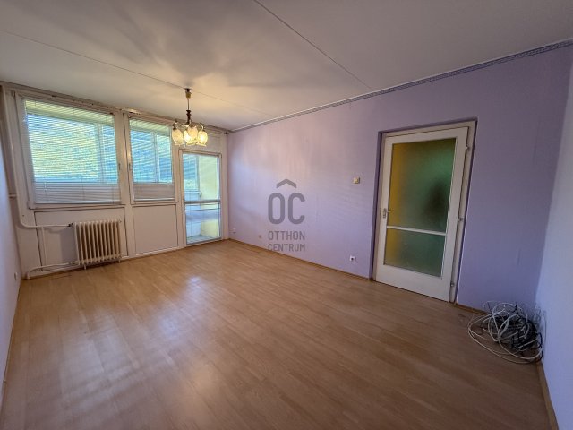 Eladó panellakás, Nyíregyházán 39.9 M Ft, 2 szobás