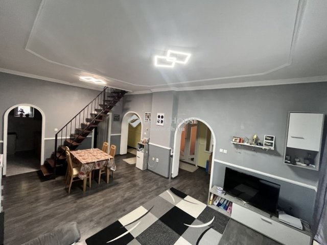 Eladó családi ház, Tökölön 89.9 M Ft, 4 szobás