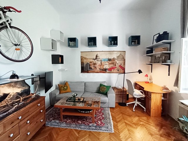 Eladó téglalakás, Budapesten, VIII. kerületben 42.9 M Ft