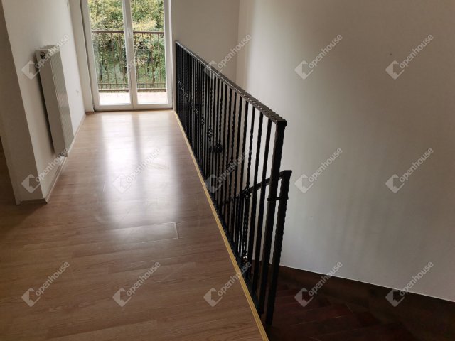 Kiadó téglalakás, albérlet, Tatán 650 E Ft / hó, 5 szobás