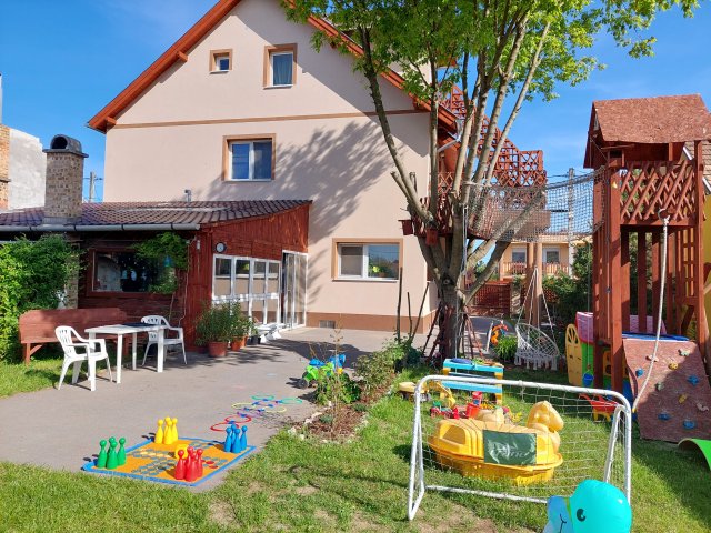 Eladó családi ház, Fóton 185 M Ft, 7 szobás