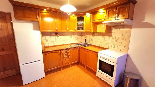 Kiadó téglalakás, albérlet, Győrött 190 E Ft / hó, 3 szobás