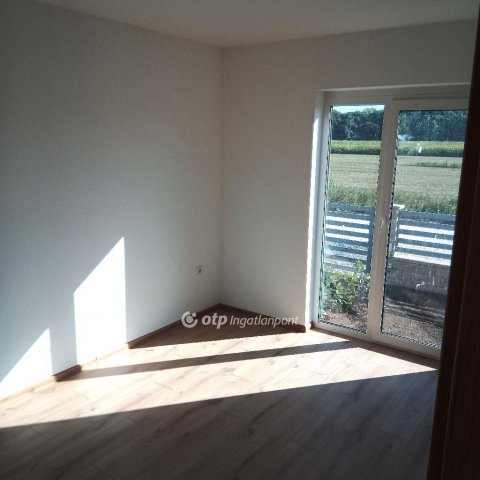 Eladó ikerház, Tordason 69 M Ft, 1+2 szobás