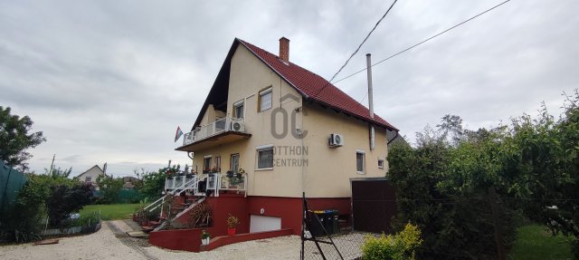 Eladó családi ház, Érden 104.7 M Ft, 3 szobás