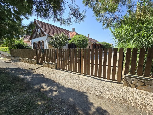 Eladó családi ház, Somogyszentpálon 49.9 M Ft, 4 szobás