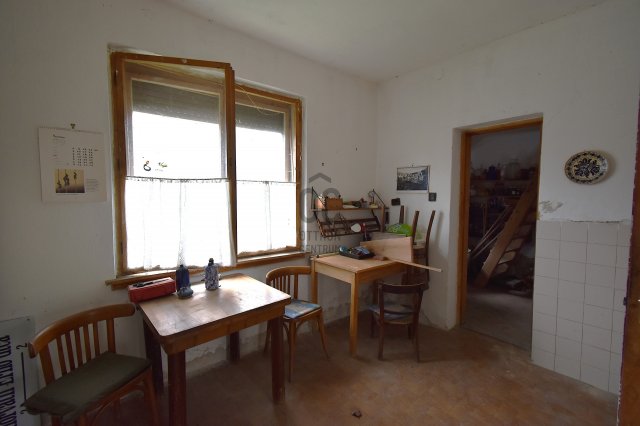 Eladó családi ház, Pusztaszentlászlón 11 M Ft, 1 szobás