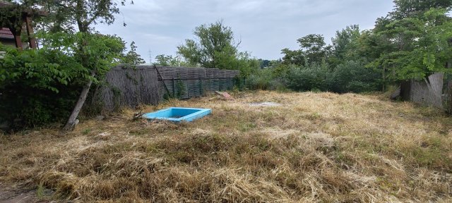Eladó nyaraló, Szigetszentmiklóson 57.5 M Ft, 3 szobás