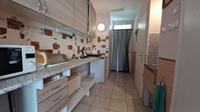 Eladó téglalakás, Balatonfüreden 33.5 M Ft, 2 szobás
