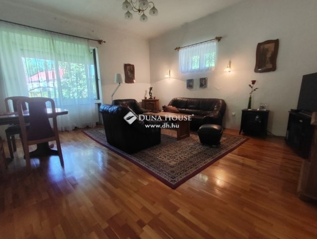 Eladó családi ház, Velencén 70 M Ft, 3 szobás