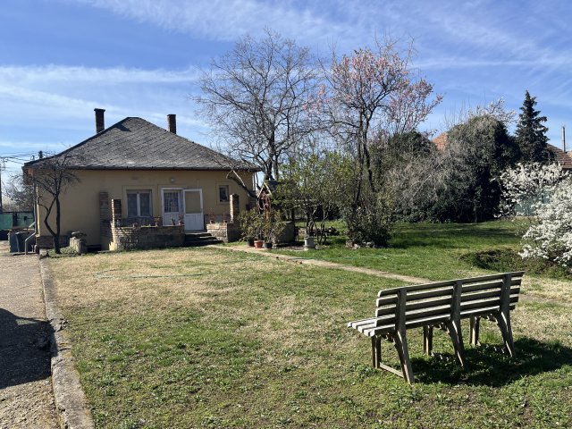 Eladó családi ház, Kistarcsán 119 M Ft, 3 szobás