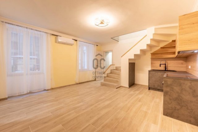 Eladó téglalakás, Budapesten, V. kerületben 110 M Ft, 3 szobás
