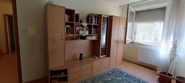 Eladó panellakás, Szegeden, Kisteleki Ede utcában 36.9 M Ft