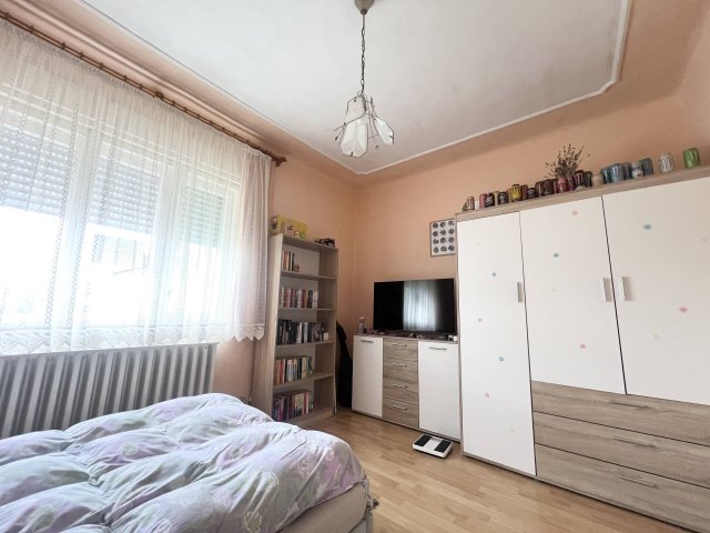 Eladó családi ház, Gyulán 36.5 M Ft, 3 szobás