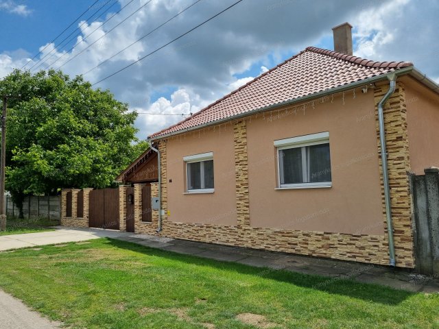 Eladó családi ház, Eleken 35.49 M Ft, 2 szobás