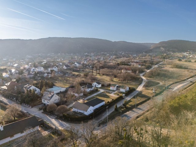 Eladó hotel, Csákváron 119.9 M Ft / költözzbe.hu