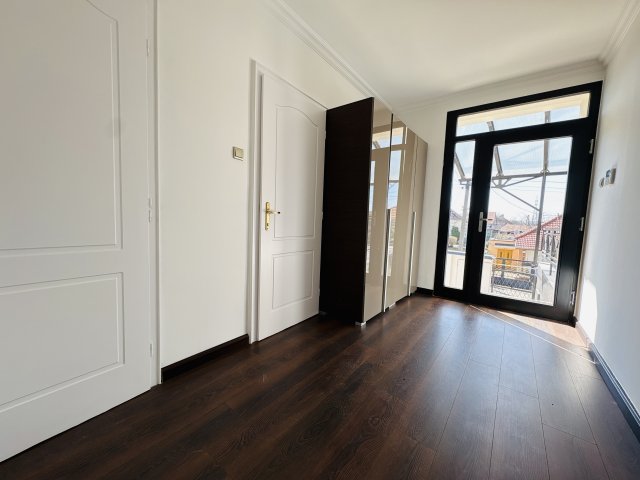 Eladó családi ház, Dunaharasztin, Nefelejcs utcában 250 M Ft