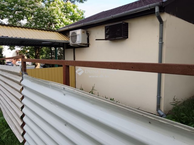 Eladó üzlethelyiség, Cegléden 29.75 M Ft / költözzbe.hu