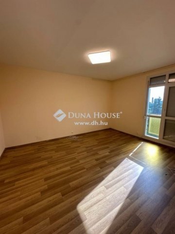 Kiadó téglalakás, albérlet, Pécsett 150 E Ft / hó, 2 szobás