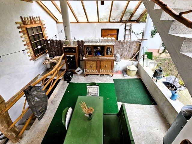 Eladó családi ház, Erdősmárokok 86.86 M Ft, 6 szobás