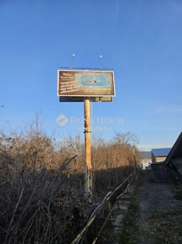 Eladó ipari ingatlan, Pécsett 258.302 M Ft / költözzbe.hu