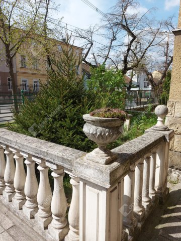Eladó téglalakás, Győrött 44.9 M Ft, 3 szobás