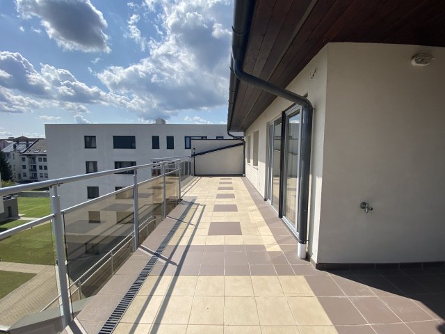 Kiadó téglalakás, albérlet, Győrött 450 E Ft / hó, 4 szobás