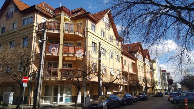 Eladó téglalakás, IV. kerületben, Liszt Ferenc utcában