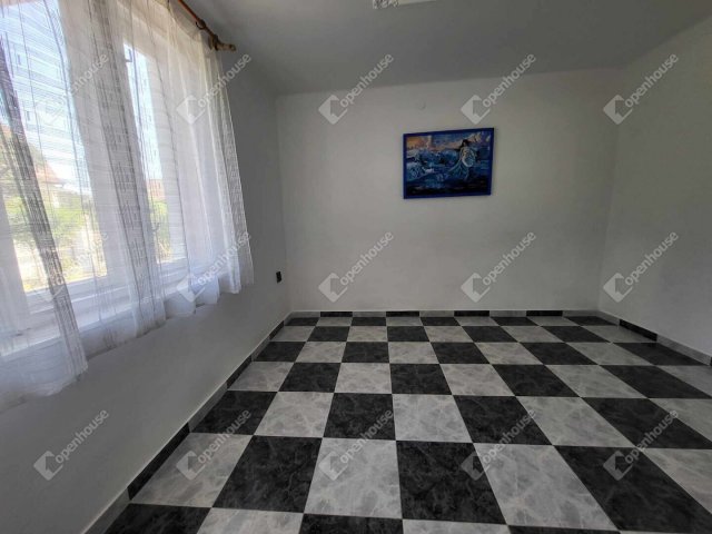 Eladó családi ház, Sülysápon 49.2 M Ft, 4 szobás