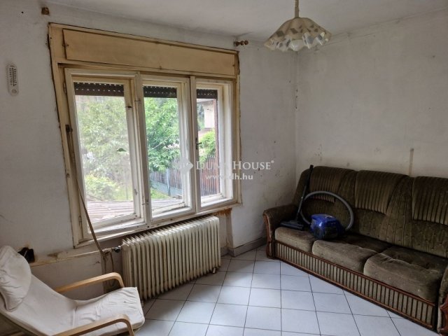 Eladó családi ház, Budapesten, XIX. kerületben 50 M Ft, 2 szobás