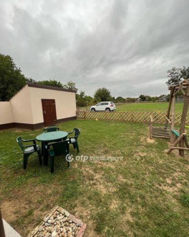Eladó családi ház, Inárcson 79.9 M Ft, 3 szobás