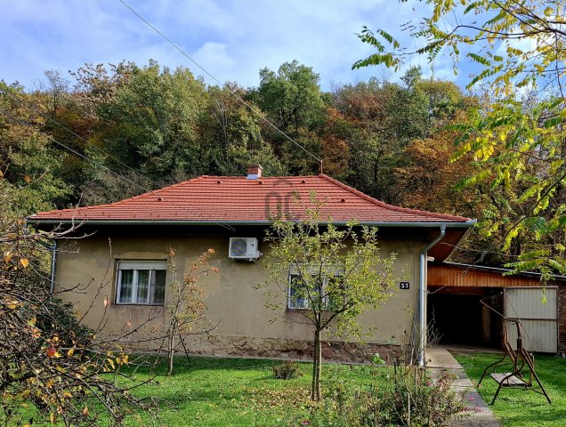Eladó családi ház, Hosszúhetényen 29.9 M Ft, 3 szobás