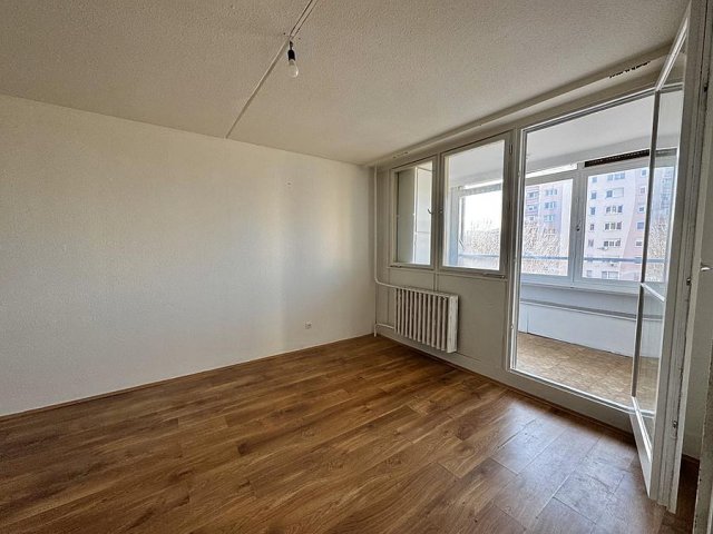 Kiadó panellakás, albérlet, Budapesten, III. kerületben