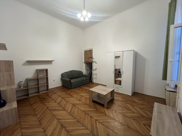 Eladó téglalakás, Budapesten, V. kerületben 86 M Ft, 2 szobás