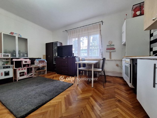 Eladó téglalakás, Budapesten, XVII. kerületben 51.9 M Ft