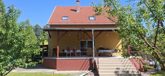 Eladó családi ház, Balatonkenesén 119 M Ft, 4 szobás