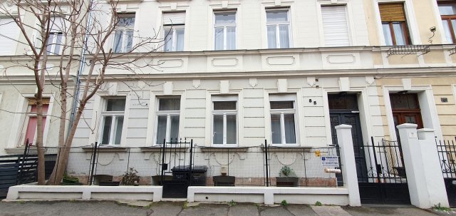 Eladó téglalakás, Győrött, Knézich utcában 79 M Ft, 3 szobás